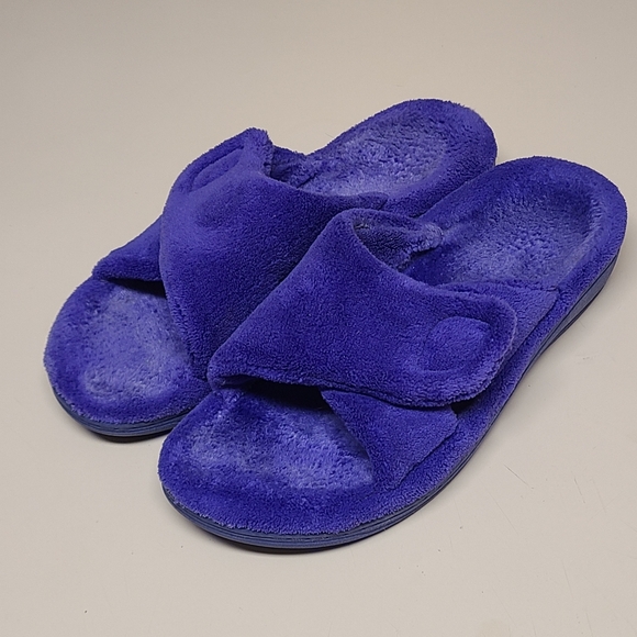Vionic Relax furry plush fleece orthopedic slippers size 8 - Picture 1 of 9